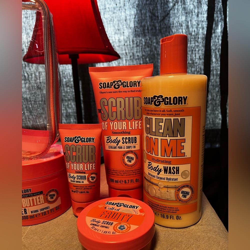 Soap & Glory Orange and Cream Body Wash Set
